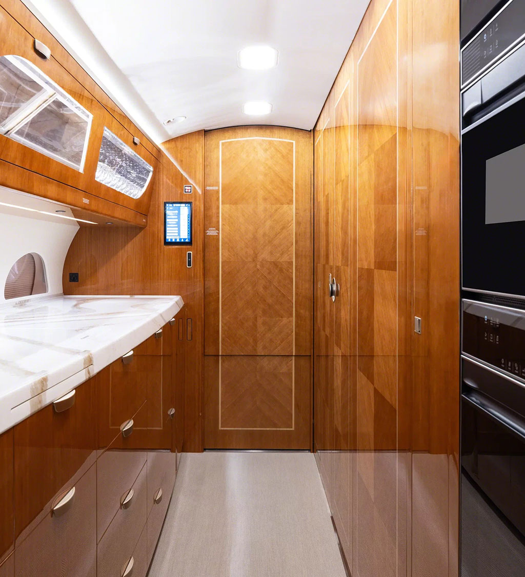 G700 Galley